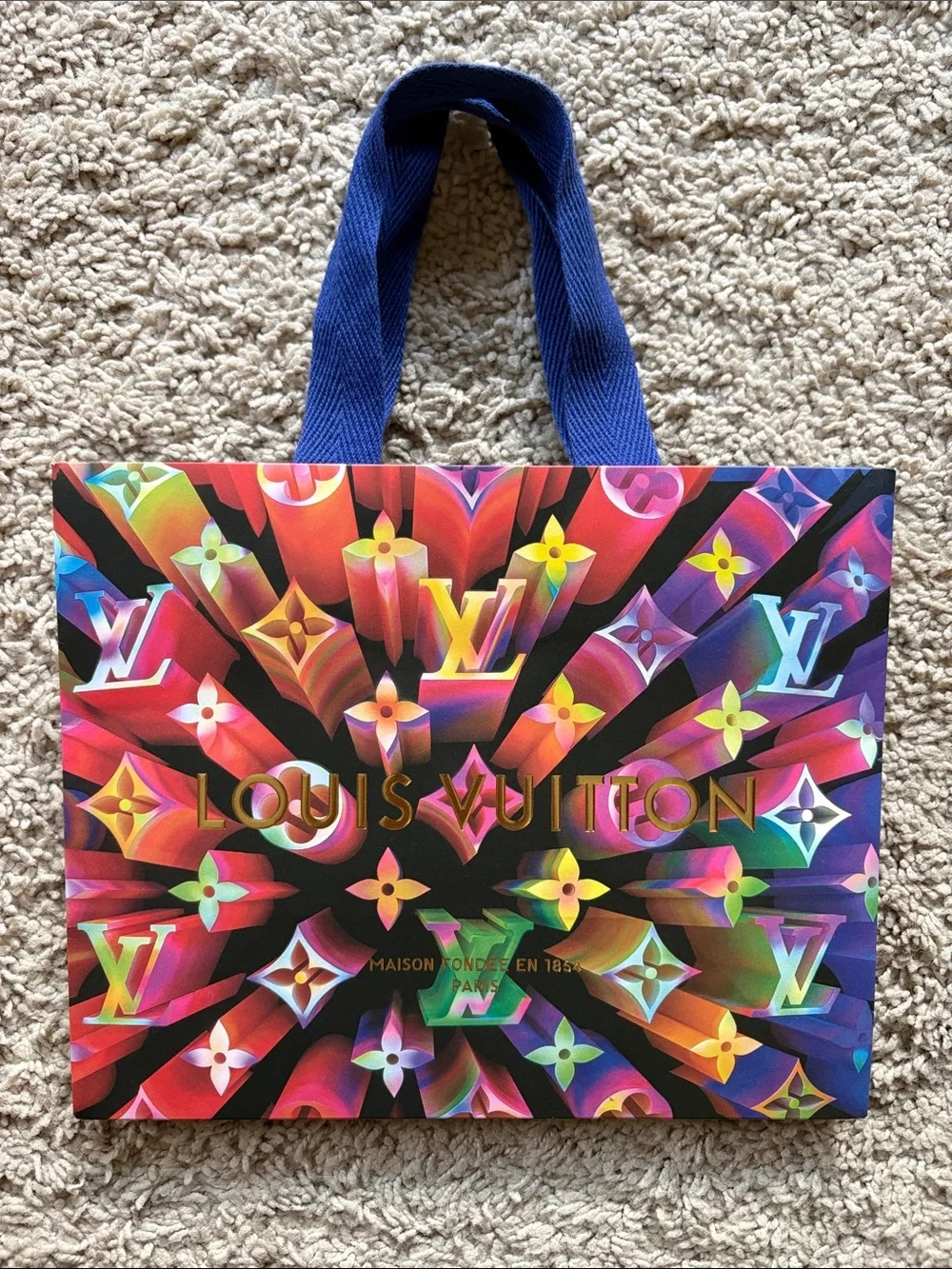 Louis Vuitton Limited Edition 2019 shopping bag & unused gift tag with ribbon - Picture 1 of 13